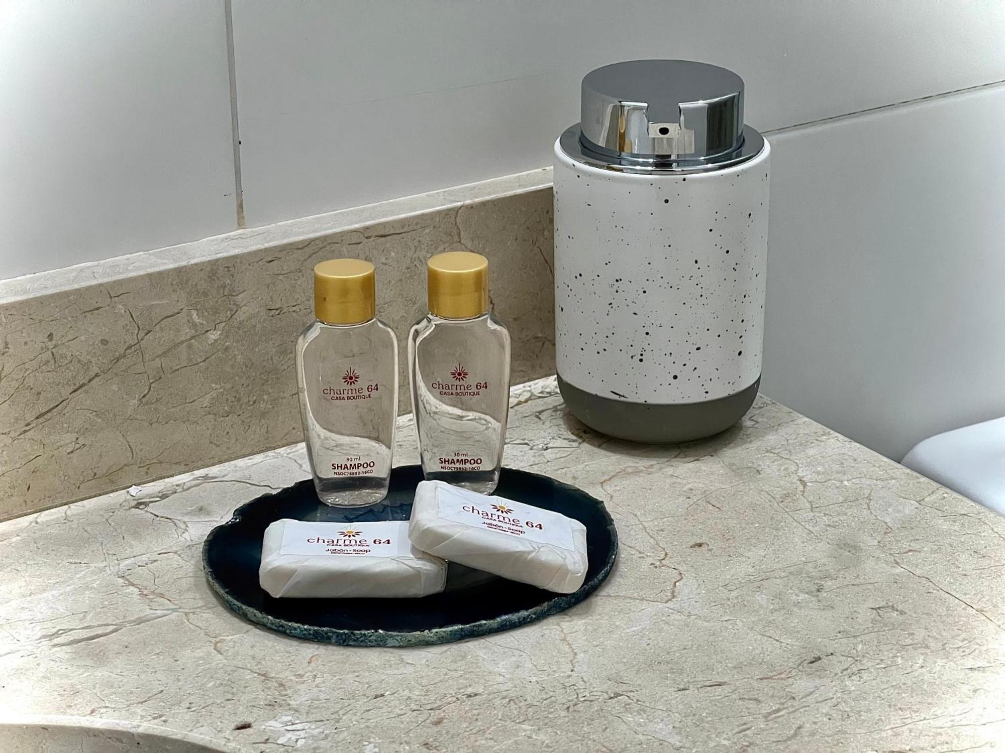 Charme 64 Hotel Boutique Cartagena Ruang foto